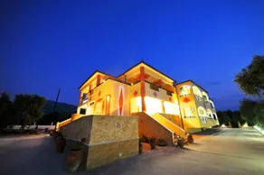 Iraklis-Hotel - Image 2