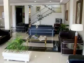 Hotel Mirage - Image 4