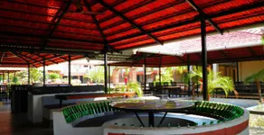 Hill Zill Resort - Image 3