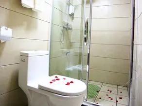 Shiqiao Center Hostel - Image 4