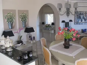 La Maison Jaune - Image 2