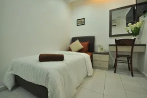 White Hotel - Image 3