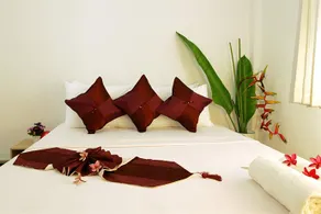 Bangtao Varee Beach Resort - Image 4
