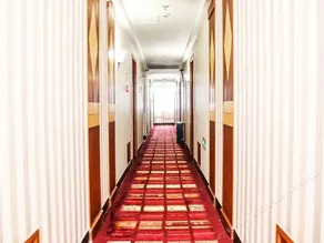 Shangrao Huadu Zhenyue Hotel - Image 2