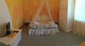 Apricot Bed and Breakfast - Image 2