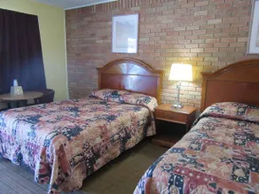 Relax Inn Tyler - Image 3