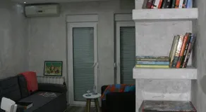 Lola Apartments - Image 2