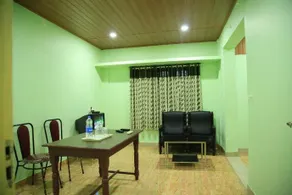 Pulikkal Tourist Home - Image 3