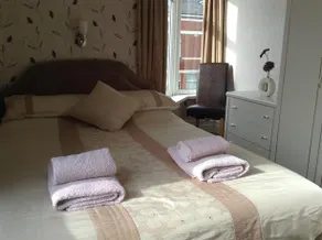 Legends Hotel - Image 5