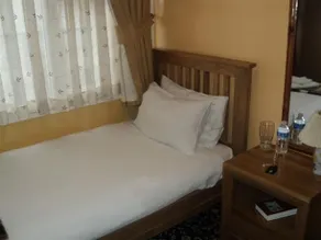 Cornerstone Bed & Breakfast - Image 4