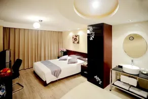 Suns Amat Hotel - Image 4