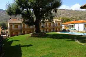 Residencial Los Robles - Image 2