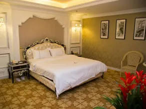 Elan Hotel Zhuhai Ningxi Wenhua Square - Image 4