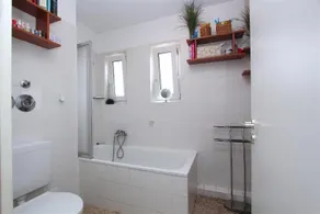 6024 Private Room - Image 3