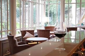 Riverside House Hotel - Image 5