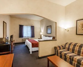 Comfort Inn Conference Center Tumwater - Image 4