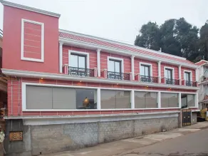 Hillcrest Metro by OYO Rooms - Image 3