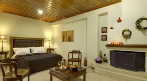 Iatrou Guesthouse - Image 3