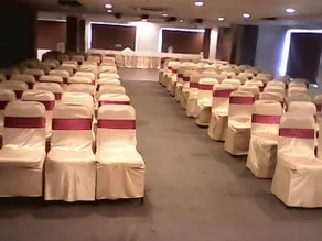 Hotel Anshu Grand - Image 3
