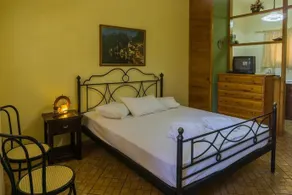Oasis Apartments - Image 5