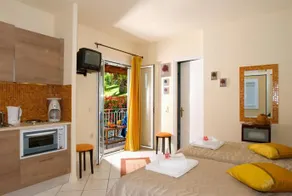 Chrismos Hotel Apartments - Image 3