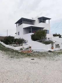 Antonis Apartment & Rooms - Image 4