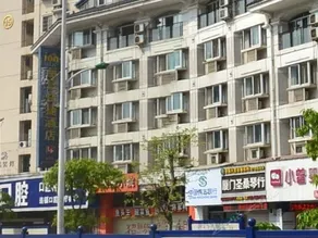 Lijing Holiday Hotel - Image 3