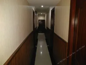 YIJIA BUSINESS HOSTEL - Image 2