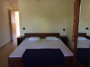Empires Guest House - Image 2