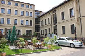 Metropol - Image 2