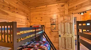 Large Luxe Cabin W hot Tub 16mi to Blue Ridge - Image 3