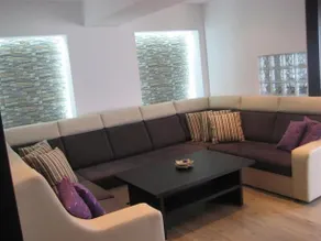Elena's Terrace - Image 2