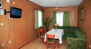 Tarpovi Guest House - Image 5