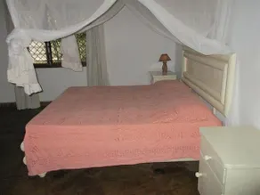 White Nyumba - Image 5