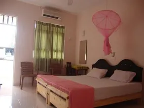 Windmill Beach Rest Hotel - Image 2