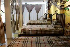 3 La Hostel - Image 2