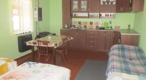 Nana and Alex's Guest House - Image 4