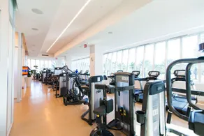Luxury Suites International at Fontainebleau - Image 4