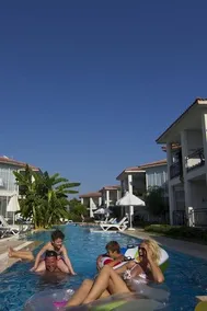 Lyra Residence - Image 2