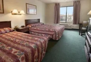 Ramada Limited Disneyland Area - Image 4
