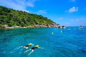 Lanta Riviera Villa Resort - Image 2