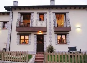 Apartamentos Covadonga - Image 2