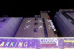 Cloud 9 Hotel - Image 3