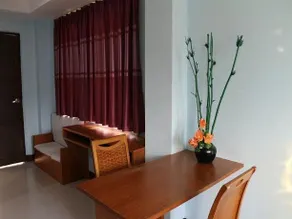 The Miracle Hotel - Image 5