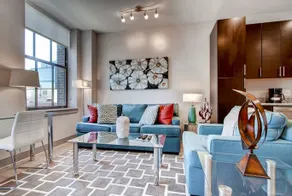 Global Luxury Suites at the Wharf - Image 2