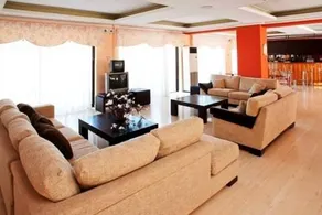 Sunset Hotel - Image 3