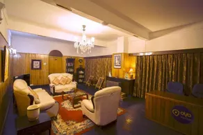 OYO Premium Mall Road Darjeeling - Image 3
