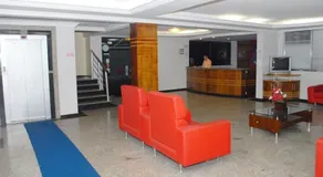 Hot Star Plaza Hotel - Image 5