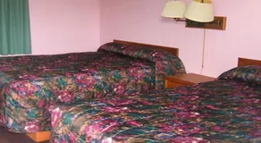 Glen Motel - Utica - Image 3