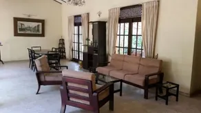 Bungalow 7 - Image 3